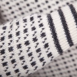 Sweater, rund hals. 100% Ren Ny Uld