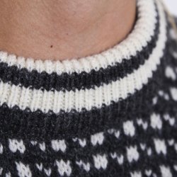 Sweater, rund hals, 100% Ren Ny Uld.