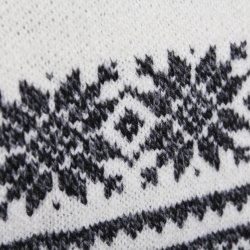 Sweater med kort lyn i 100% Ren Ny Uld. 