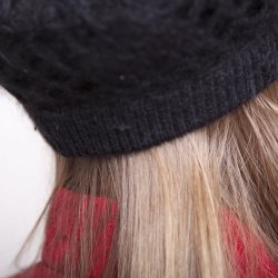 Damekasket med mohair, sort