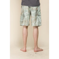 Shorts i camouflage grnlige farver. Gode lommer