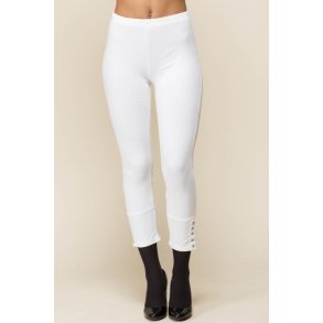 Hvide gamacher leggins fra Micha med sde knapper ved benet. Tilbud