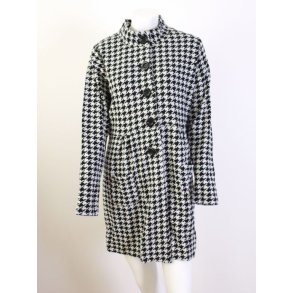 Lang jakke fra Micha. Tilbud