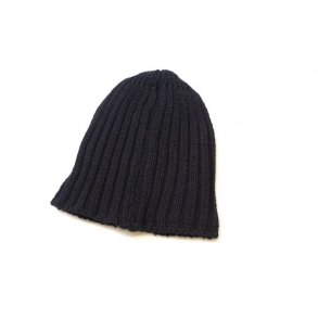 Strikket hue i 100% Ren Ny Uld med fleecefor. Sort. TILBUD