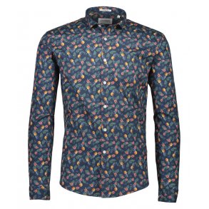 Langrmet skjorte fra Lindberg, bomuld-stretch. TILBUD