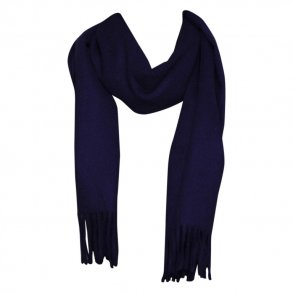 Halstrklde i bld uld. Ensfarvet lilla.