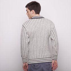 Strik sweater med rund hals. 100% Ren Ny Uld. Tilbud