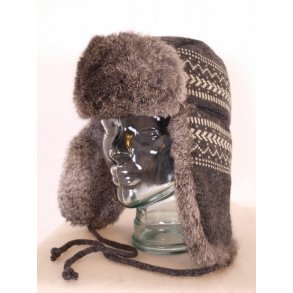  Strikhue med �gte kanin